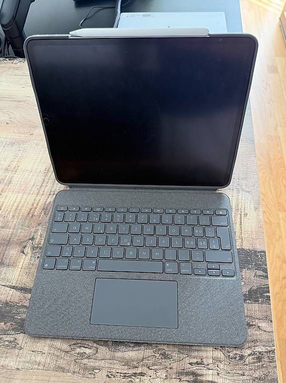 Tablet PC: iPad Pro 12,9" M2 128 Go + Combo Touch + Pencil 2 – Usato da Bussigny venduto da ser_hl85