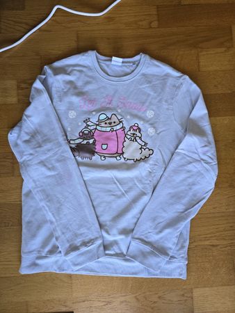 Pusheen Pullover