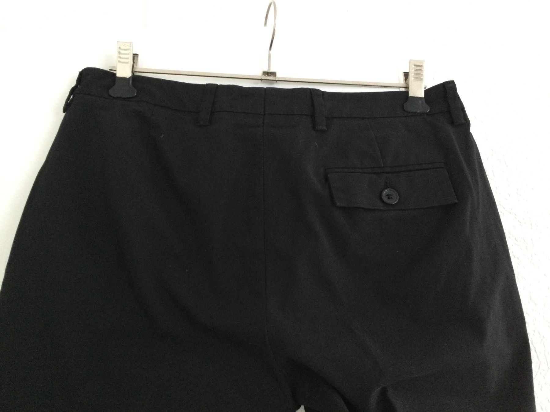 H&M Hosen: Schwarze Stoffhose von H&M, Grösse 36 – Gebraucht aus Baar von negombo 2
