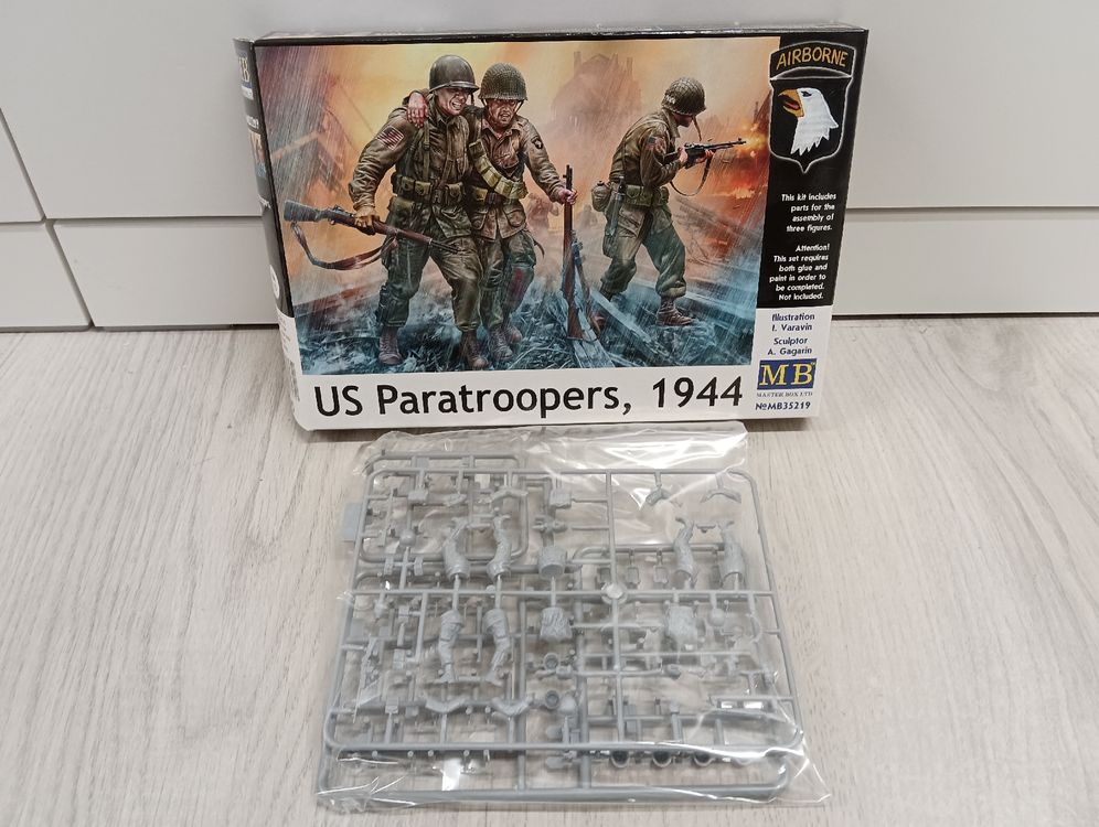 KIT MODELLINO IN Plastica Bandai Spirits Mandalorian Scala 1/12 Figura