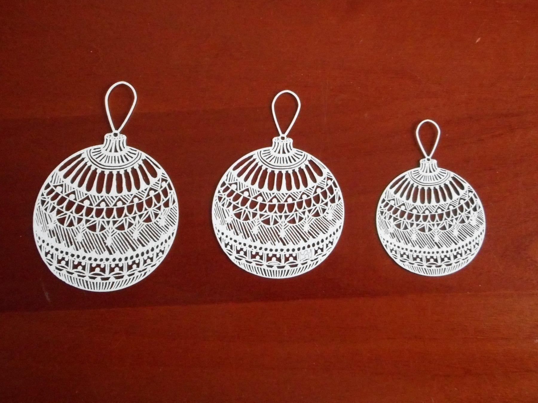 Tutte le decorazioni: Papierdeko "Weihnachtskugeln" – Nuovo (secondo la descrizione) da Niederlenz venduto da Berghem