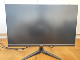 PS4 mit Acer Monitor und Zubehör & PS4 Spiele (CD's)