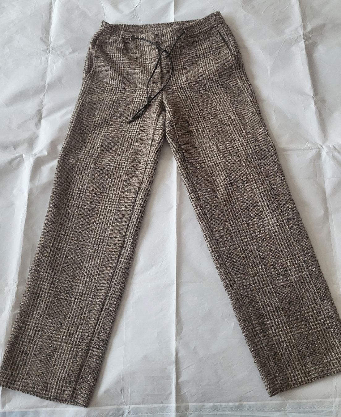 Esprit Pantaloni: Pantalon d'hiver  – Usato da Fribourg venduto da VictoriaShop7