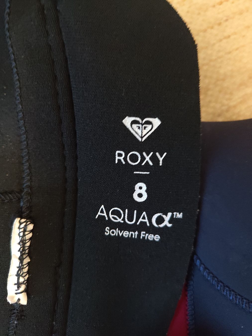 Roxy Completi & Tailleur: Wetsuit Roxy, size 8, 3/2mm, as new – Nuovo (secondo la descrizione) da Zürich venduto da 01138899 8