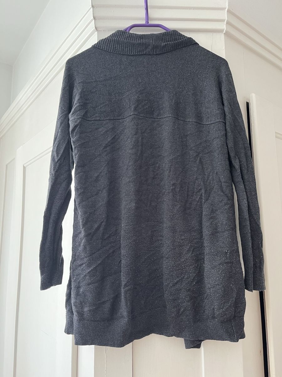Pulls & Sweat-shirts: Cardigan – Neuf (Voir description) à Zürich par Closetbesties 1