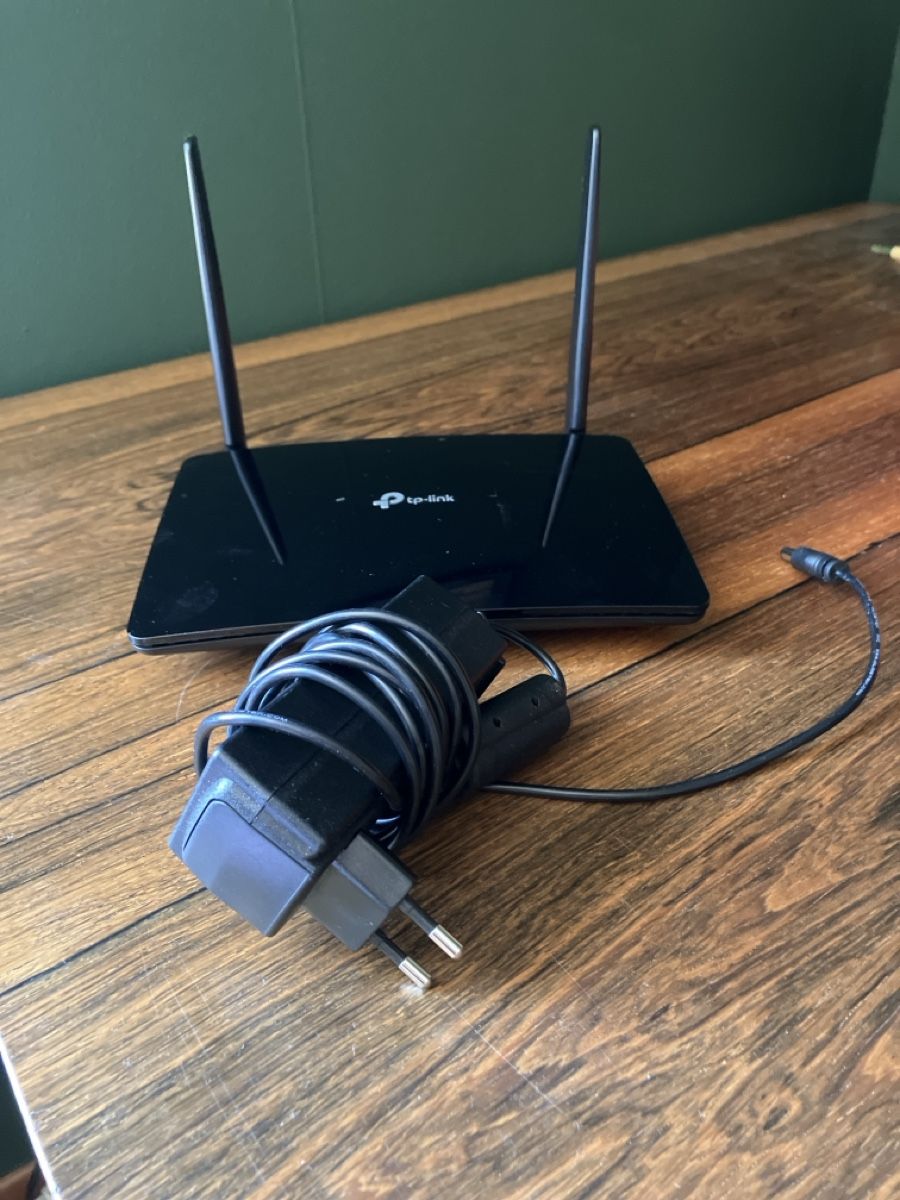 TP-Link Modem & Router: TP-Link WLAN 4G+ WLAN Router – Usato da Schwyz venduto da k.a.f 1