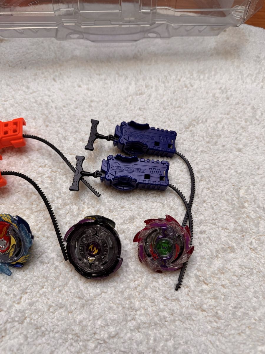 Hasbro Giocattoli: Beyblade set +Arena – Usato da hägglingen venduto da tamayra 3