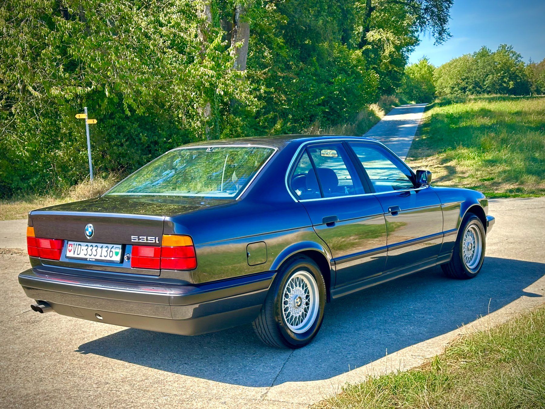 BMW Automobili: BMW E34 535i – Usato da Penthalaz venduto da R28 6