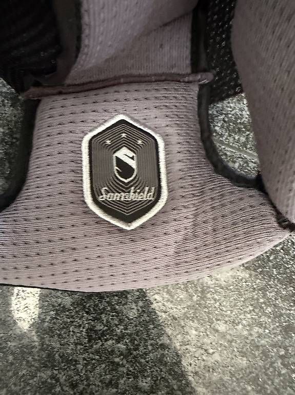 Matériel de grimpe: Samshield Inlay  – D'occasion à Embrach par NWN20 1