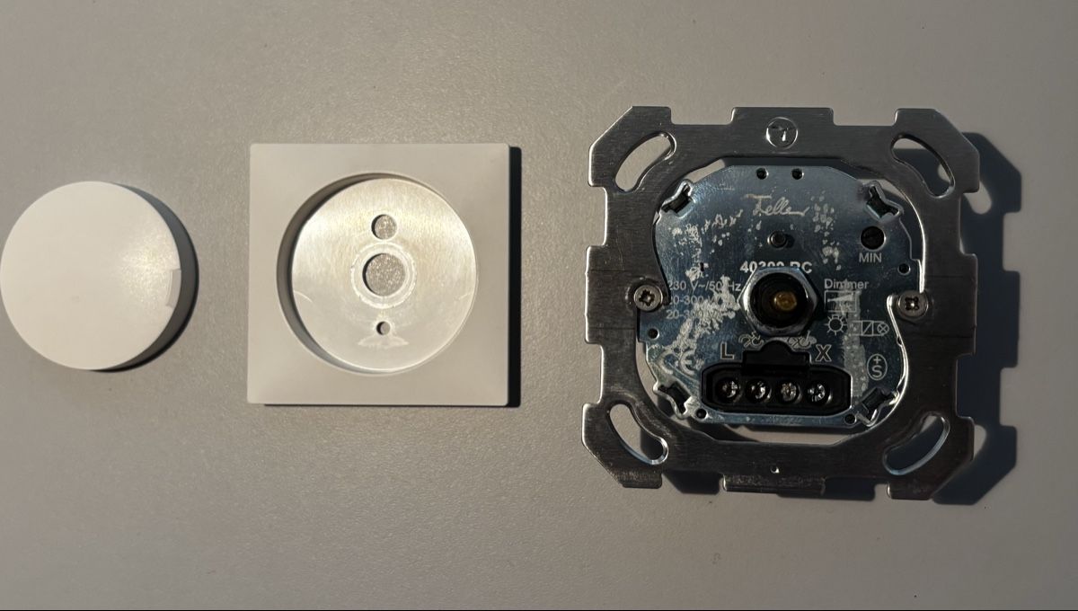 Feller Interruttori: Feller Edizio Uno - Dimmer 40300 RC – Usato da Uettligen venduto da Smitka