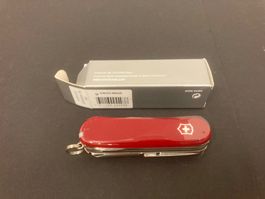 Victorinox Evolution 18 Red, 2.4913 E