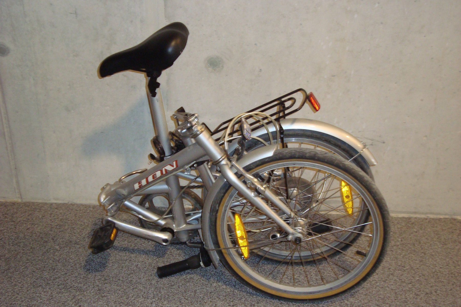 Dahon Biciclette: 2 x Klappvelo + 1 x Anhänger – Difettoso da Walzenhausen venduto da Totenkopf0 2