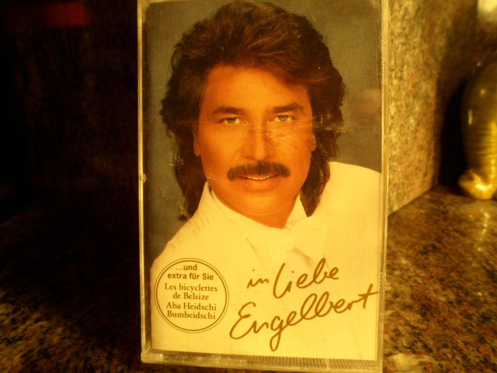 Musicassette: ENGELBERT    In Liebe – Usato da Langnau i. E. venduto da gf2_29jt