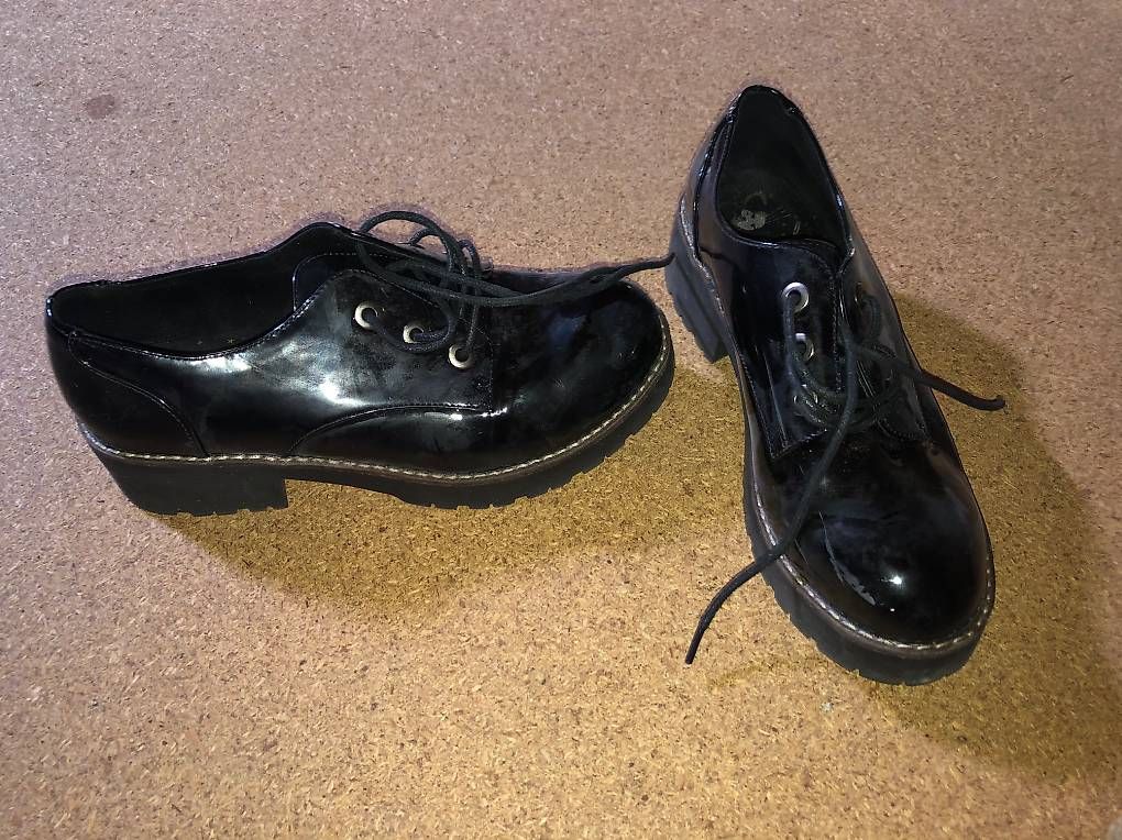 Scarpe da donna: Derbies vernies – Usato da Riex venduto da sie_ngx9