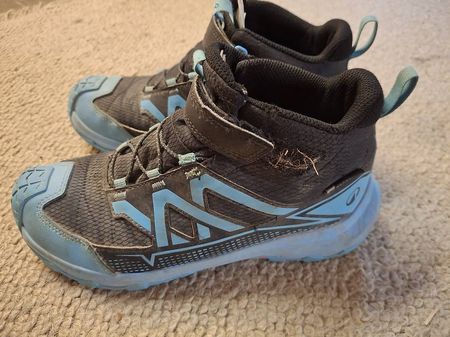 Wanderschuhe 34