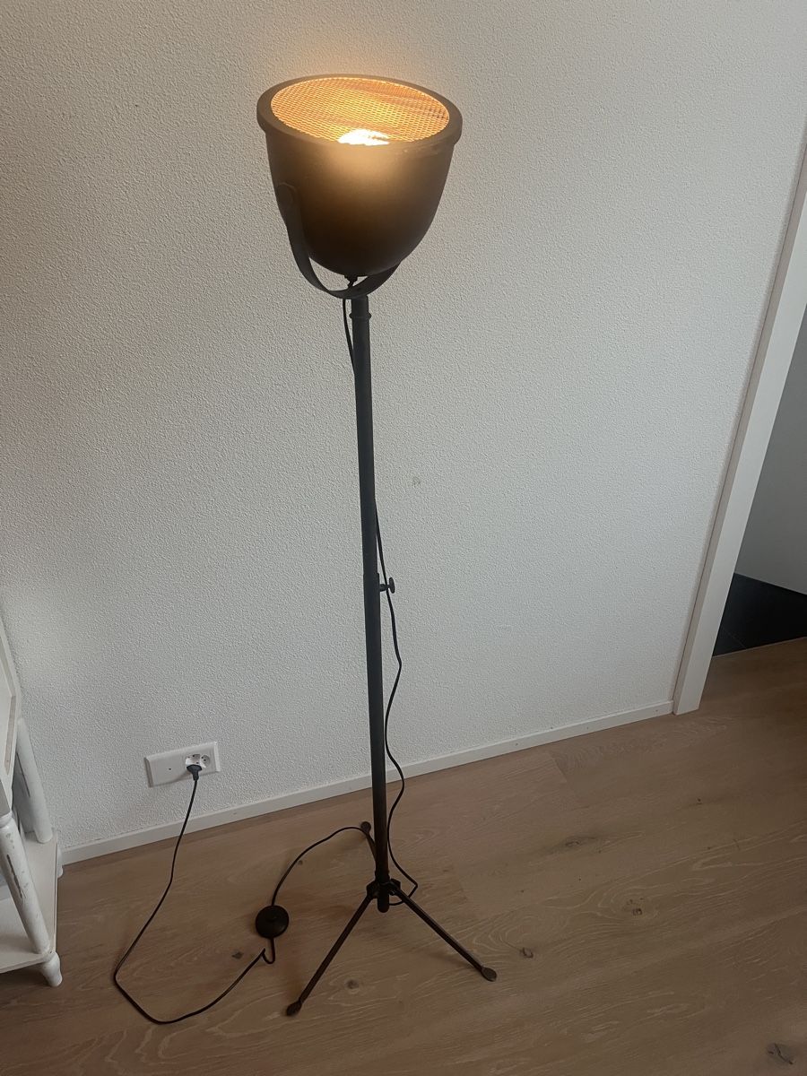 Lampen: Stehlampe schwarz  – Gebraucht aus Ehrendingen von tefi02 5