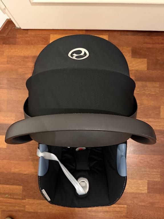 Auto-Kindersitze: Cybex maxi cosi babyschale aton M i-size – Gebraucht aus Zollikon von sandrocca 1