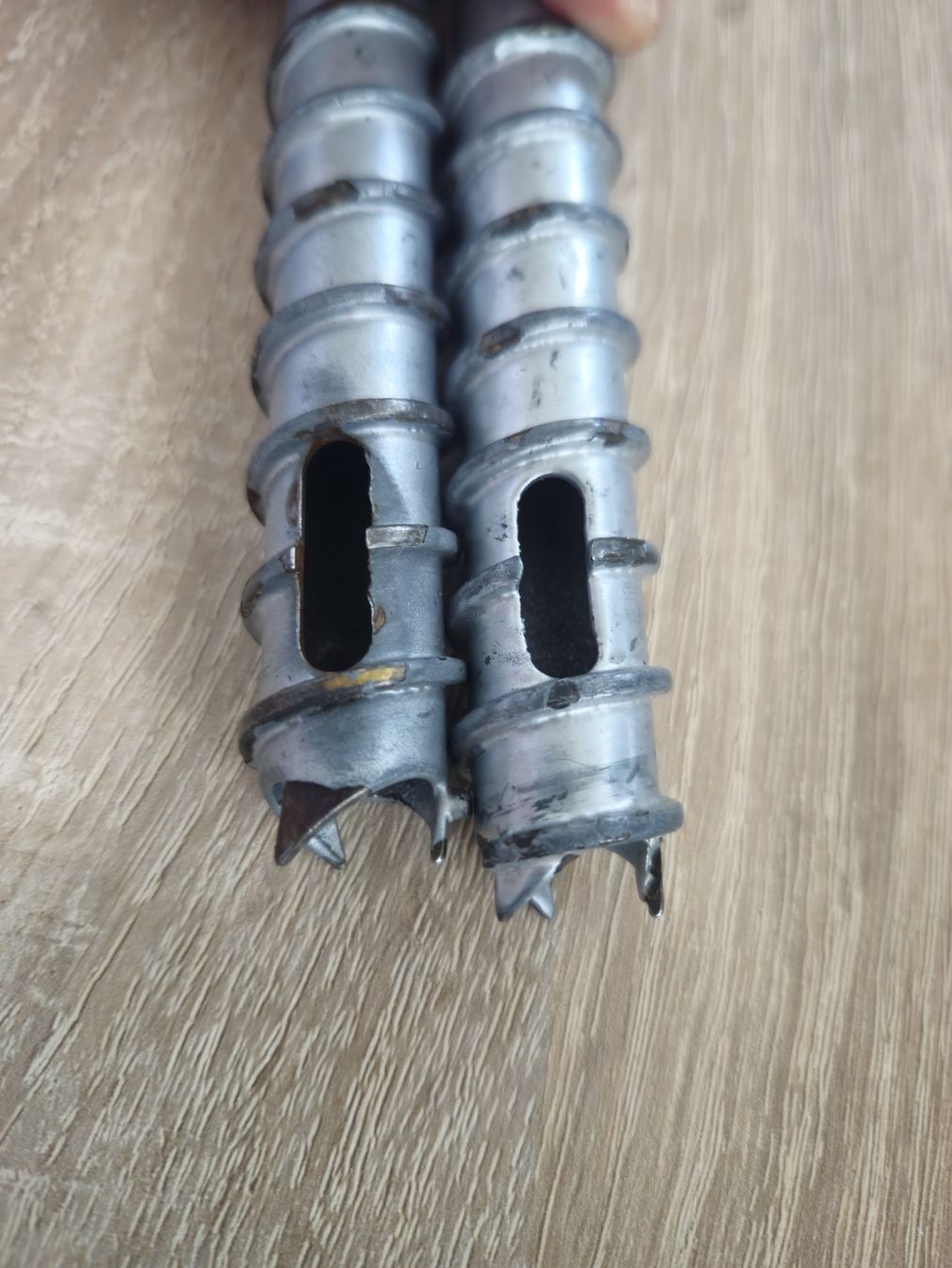 Attrezzatura da arrampicata: 2x Vintage Salewa Eisschrauben – Usato da Basel venduto da Boichak60 4