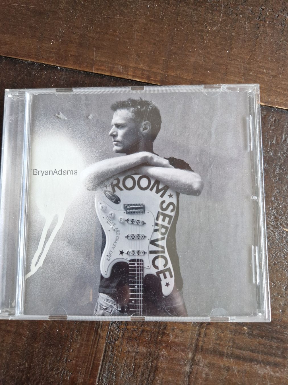CD: CD - Bryan Adams - Room Service – Usato da Rain venduto da -LUMA-