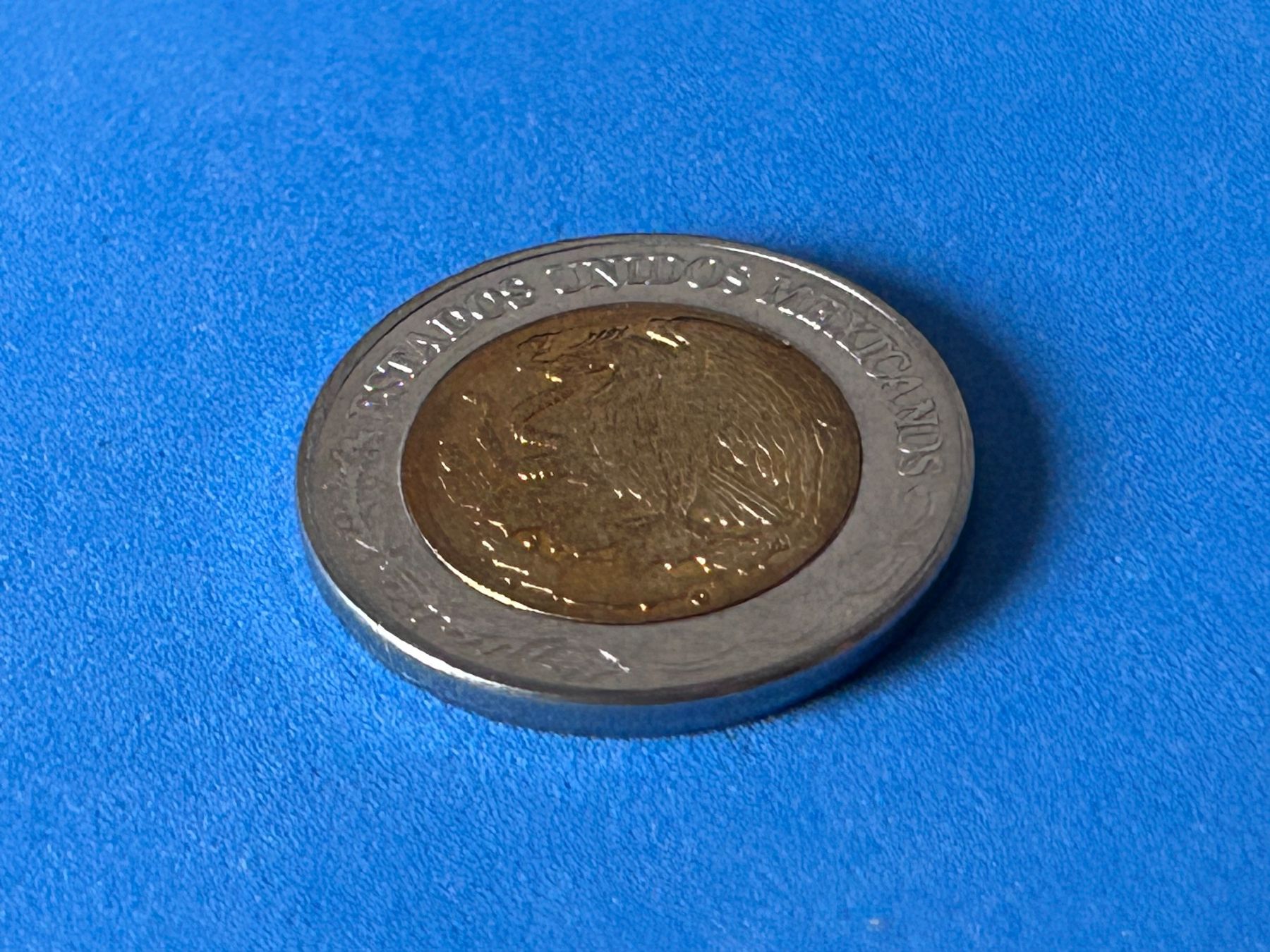 Tutti le monete: Mexico - 1 Peso 2013 – Usato da Corcelles NE venduto da AJKader 9