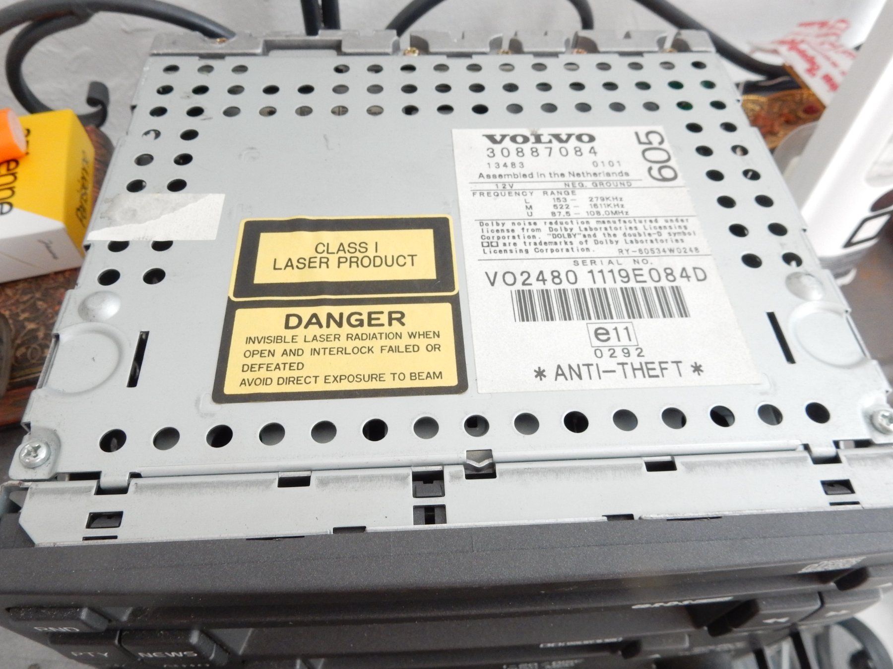 Radios: Volvo V40 Radio. – Gebraucht aus Balsthal von Subaru11 1