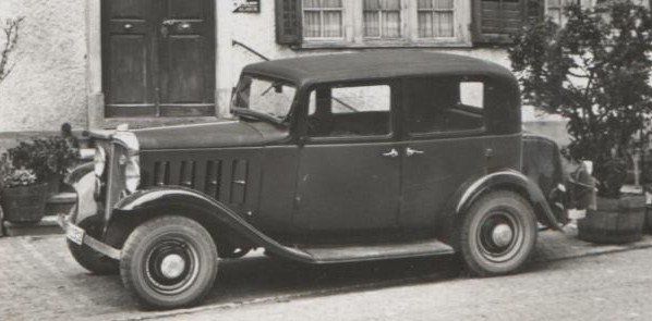 Cartoline postali: MOLLIS GL 1940 Hotel Bären mit Oldtimer-Auto – Usato da Rothrist venduto da Clanx 1