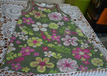 TAILLE 86 - JOLIE ROBE