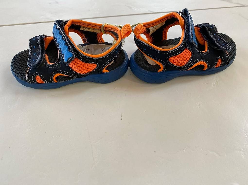 Scarpe per ragazzi: Sandale Grösse 21 – Usato da Wagen venduto da 20Ricola18 2