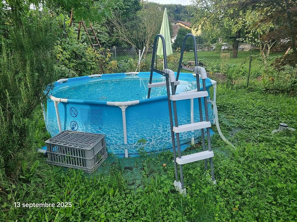 Schwimmbad: Piscine Intex 3.05m x 0.76m – Gebraucht aus Ependes VD von Oliviermi 1