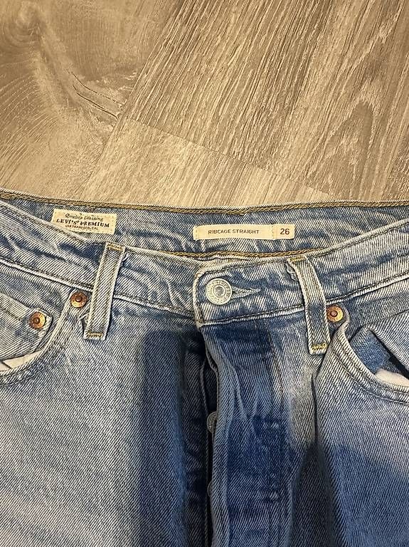 Jeans: LEVIS Jeans – Usato da Spreitenbach venduto da Sabrina.dc 2