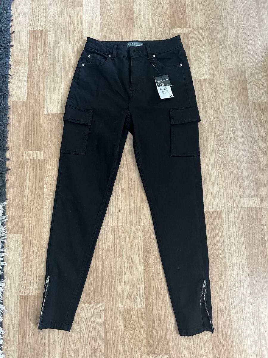 Primark Pantaloni: High Rise Hose Gr. 38 schwarz – Nuovo e nell'imballaggio originale da Brunnen venduto da browneyes_007