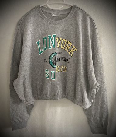 ONLY Crop-Sweater, Grösse L, Top Zustand, Grau oder Grün!