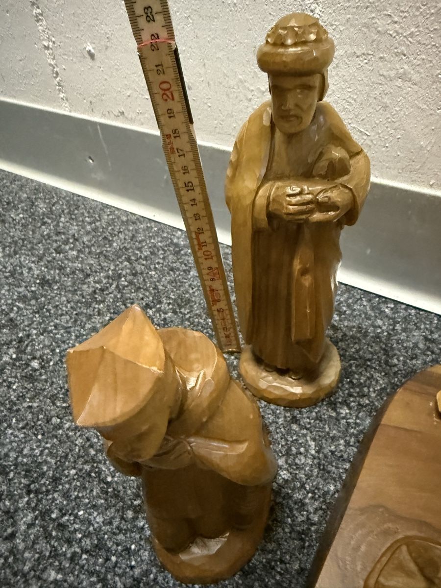 Toutes les décorations: Weihnachtskrippe Stll Brienzer Holzschnitzerei  Unikat – D'occasion à Bern par Delamer 6