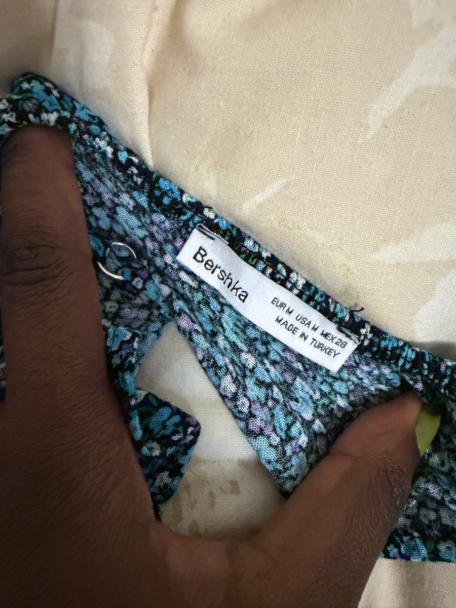 Bershka Top: Bershka floral top  – Nuovo (secondo la descrizione) da Chambésy venduto da tiffwears7 2