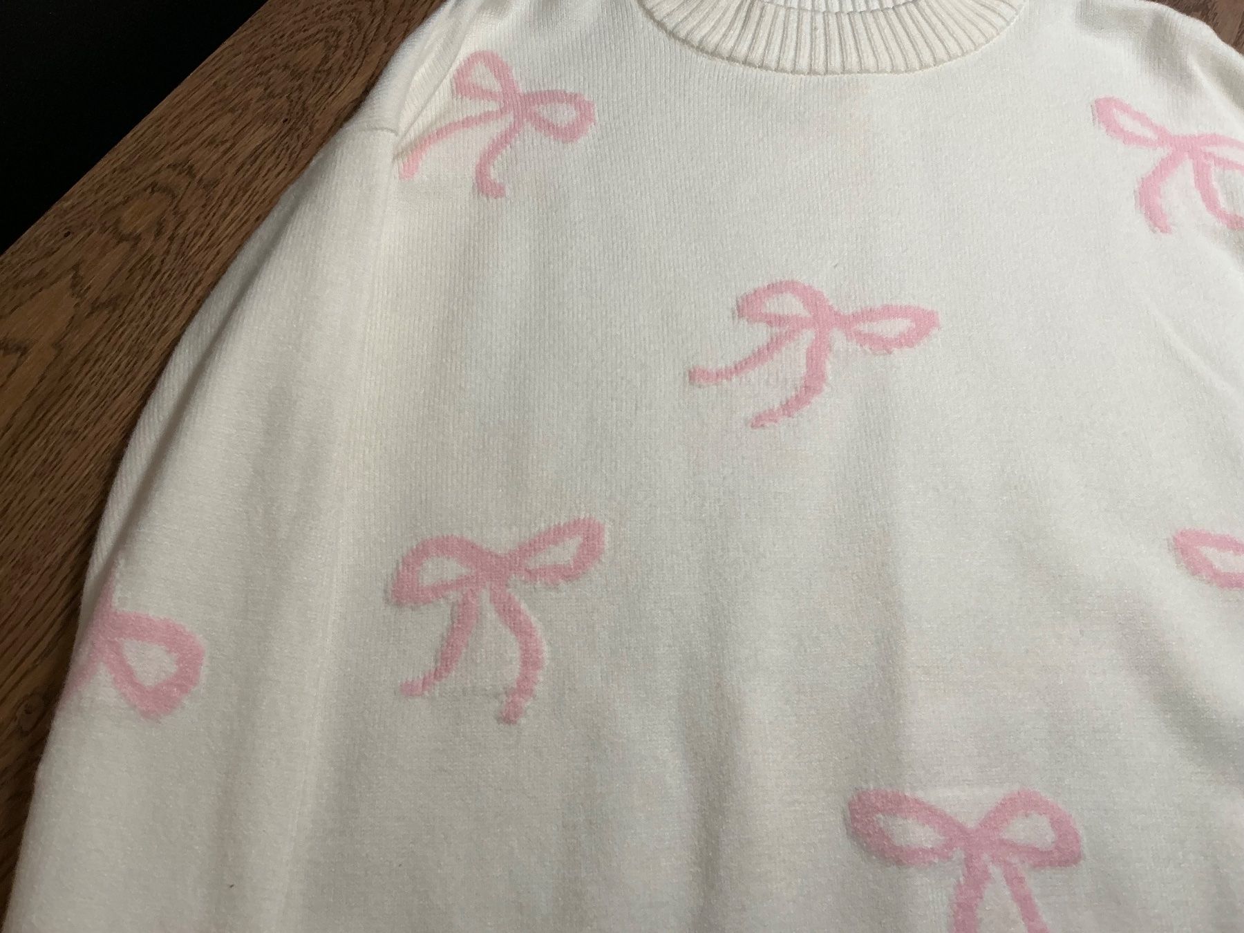 Pullover & Sweatshirts: Winter Pullover mit Schleifenmuster, Grösse XS Top! – Neu (gemäss Beschreibung) aus Würenlos von Tina48 1