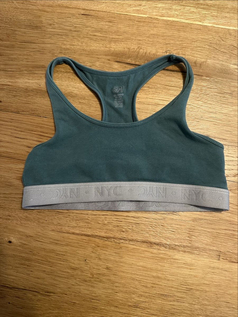 H&M Blusen, T-Shirts & Tops: Bustier/Top 134/140 H&M  – Gebraucht aus Wettingen von Sternetaenzerin