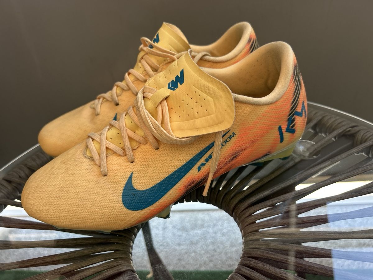Nike Herrenschuhe: Chaussures de football  – Gebraucht aus Sierre von art_wqf9 1