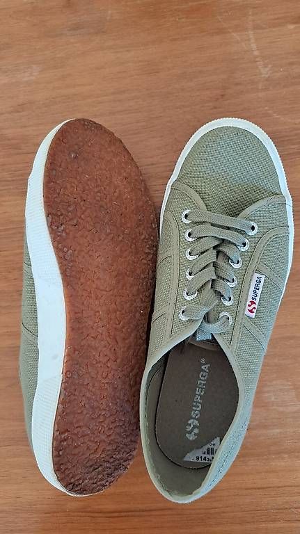 Damenschuhe: Superga 40 - olive – Gebraucht aus Zürich von lis_6j76 1