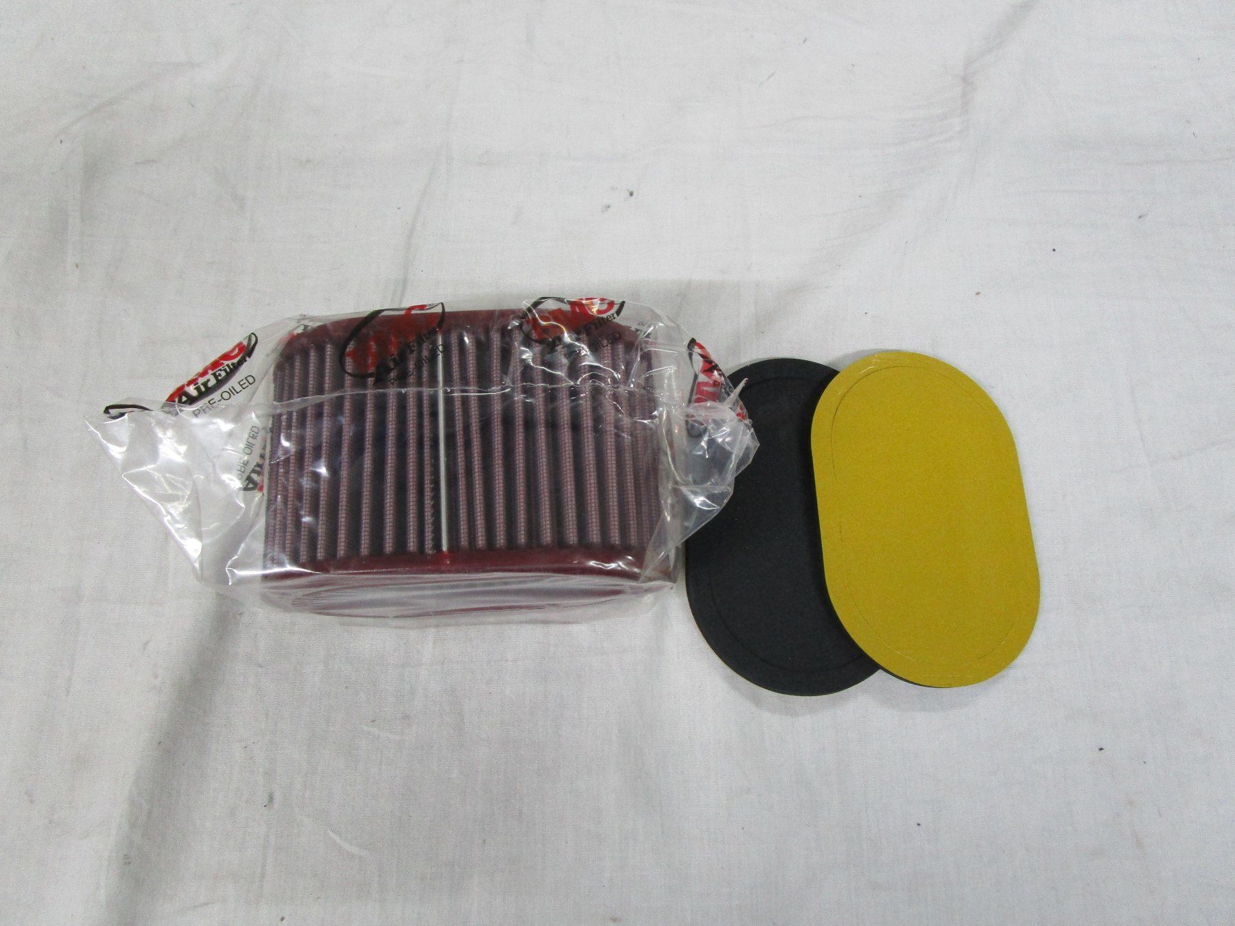 BMC Toutes les pièces détachées moto: BMC Luftfilter Triumph 955 – Neuf (Voir description) à Widnau par Staedler2