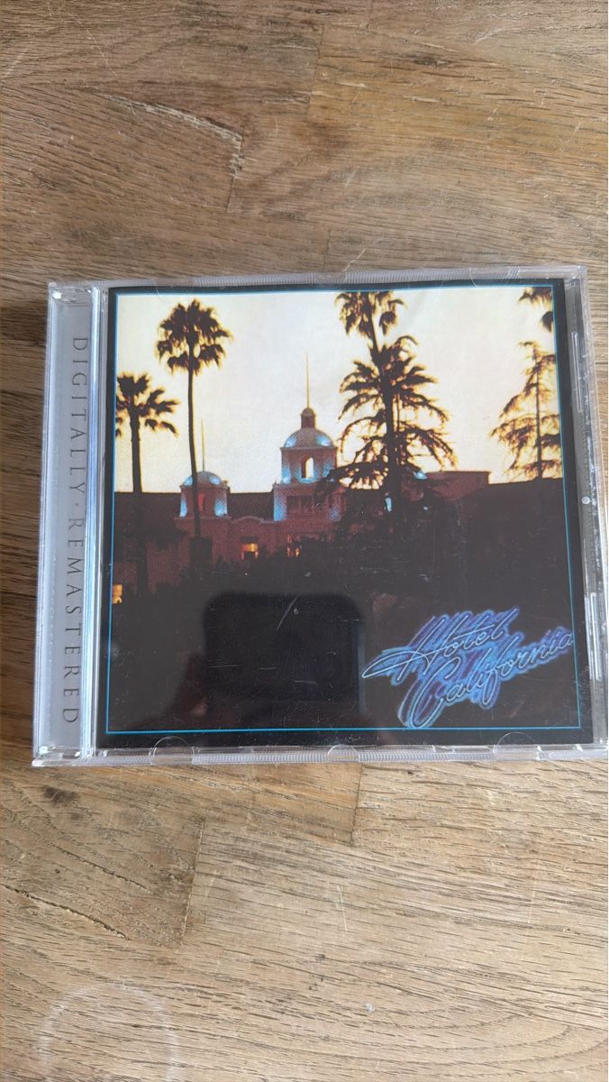CDs: Eagles Hotel California CD Digitally Remastered – Gebraucht aus Lugano von bad_2t9b