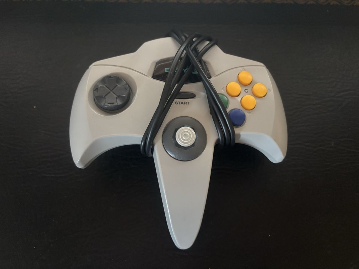 Nintendo Consoles: Nintendo 64 manettes  – Défectueux à Mézières VD par P-M-C 1