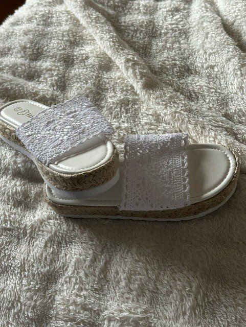 Chaussures femmes: Sommer Schuhe – Neuf (Voir description) à Grossdietwil par conniha
