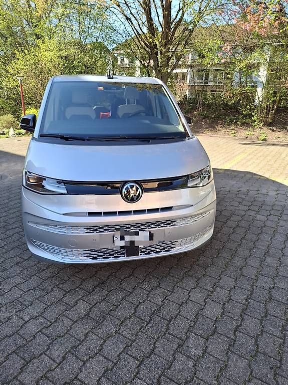 Autos: VW Multivan T7, 7 Plätze, Leasingübernahme oder Direktkauf  – Gebraucht aus Bassersdorf von emanuels12