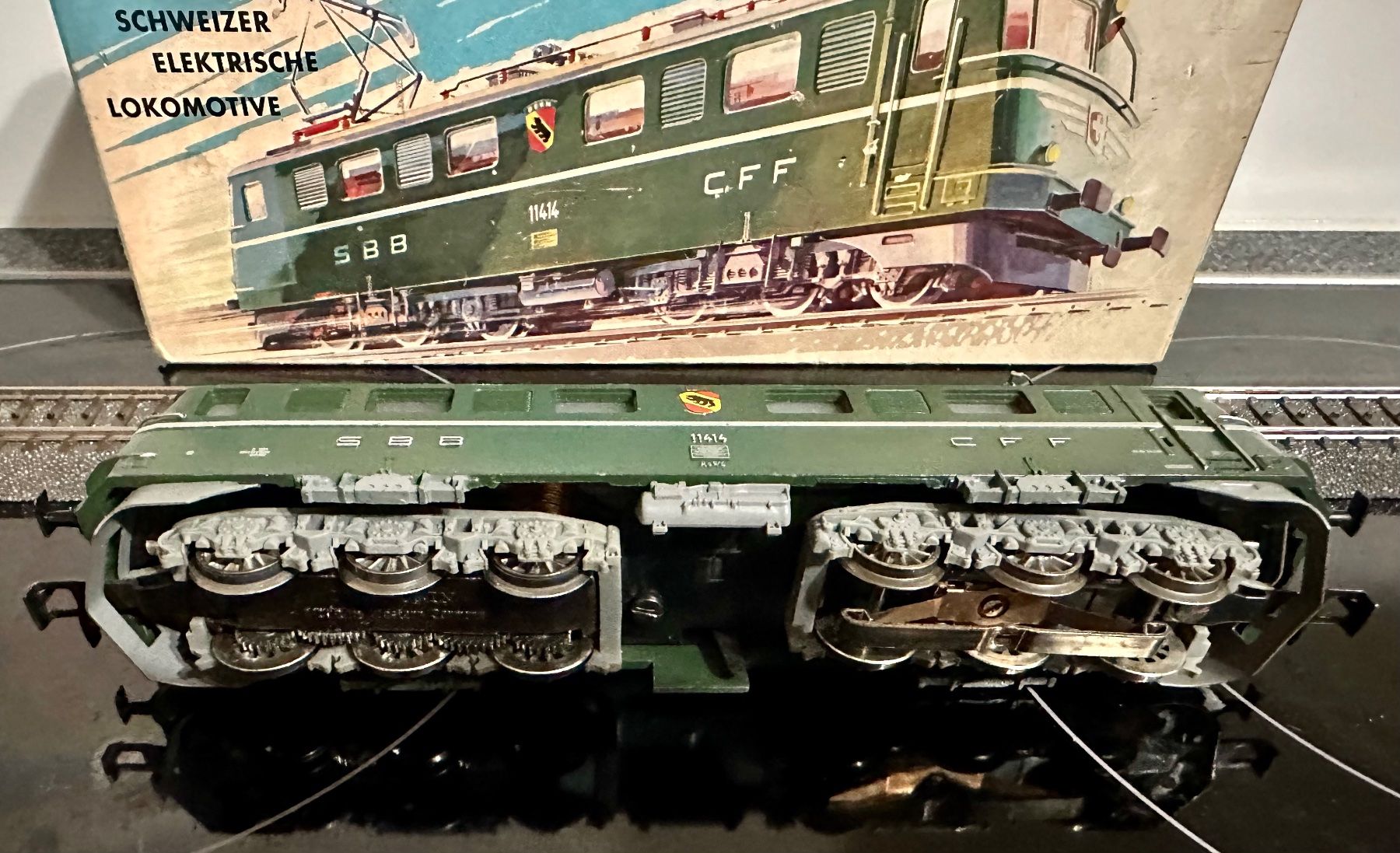 Märklin Modelleisenbahnen: Märklin SBB AE 6/6 Bern Analog – Gebraucht aus Oftringen von ib.85 5