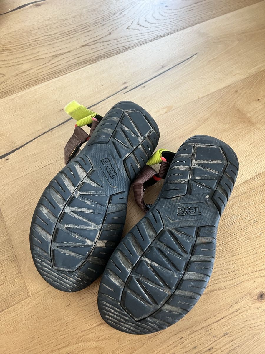 Teva Scarpe da uomo: Sandali teva nr 43 – Usato da Roveredo TI venduto da Sil.via.c. 2