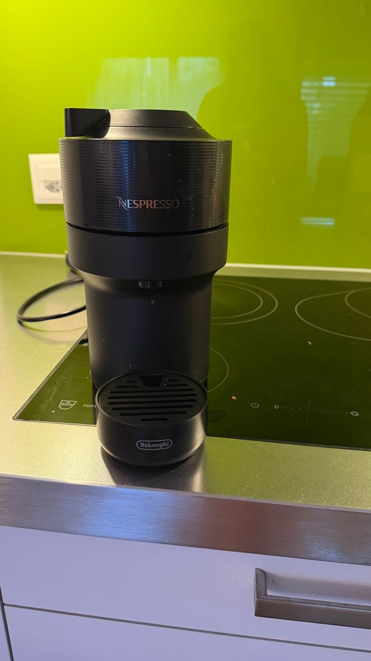 Nespresso Macchine per caffè & Macchine per espresso: Nespresso Vertuo Pop – Usato da Embrach venduto da san_zs9s 4