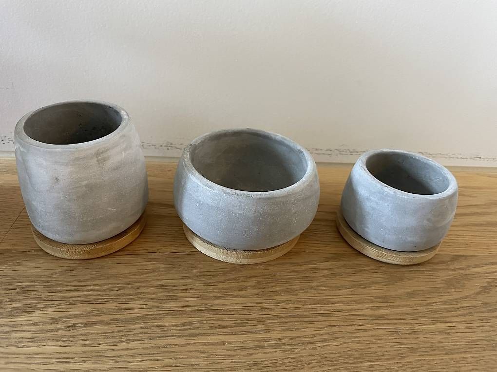 Pots de fleurs: Blumentöpfe vers. Grösse / Farben / Form – D'occasion à Rüschlikon par kat_td6h 3