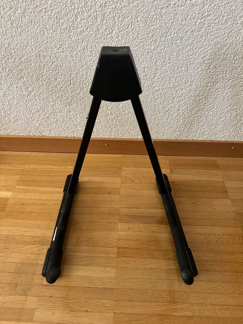 Supporti per strumenti musicali & leggii: Gitarrenständer BSX Hardware – Usato da Bülach venduto da Jubet 1