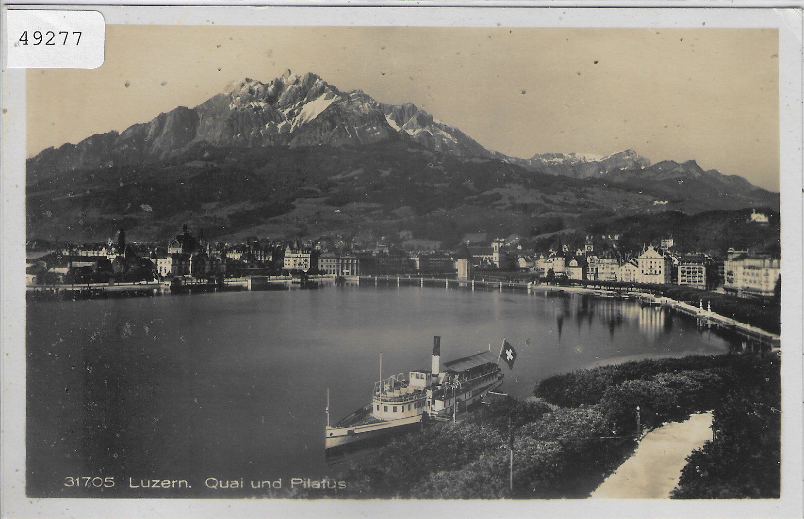 Cartoline postali: Luzern - Quai und Pilatus – Usato da Ettingen venduto da Kartenplanet