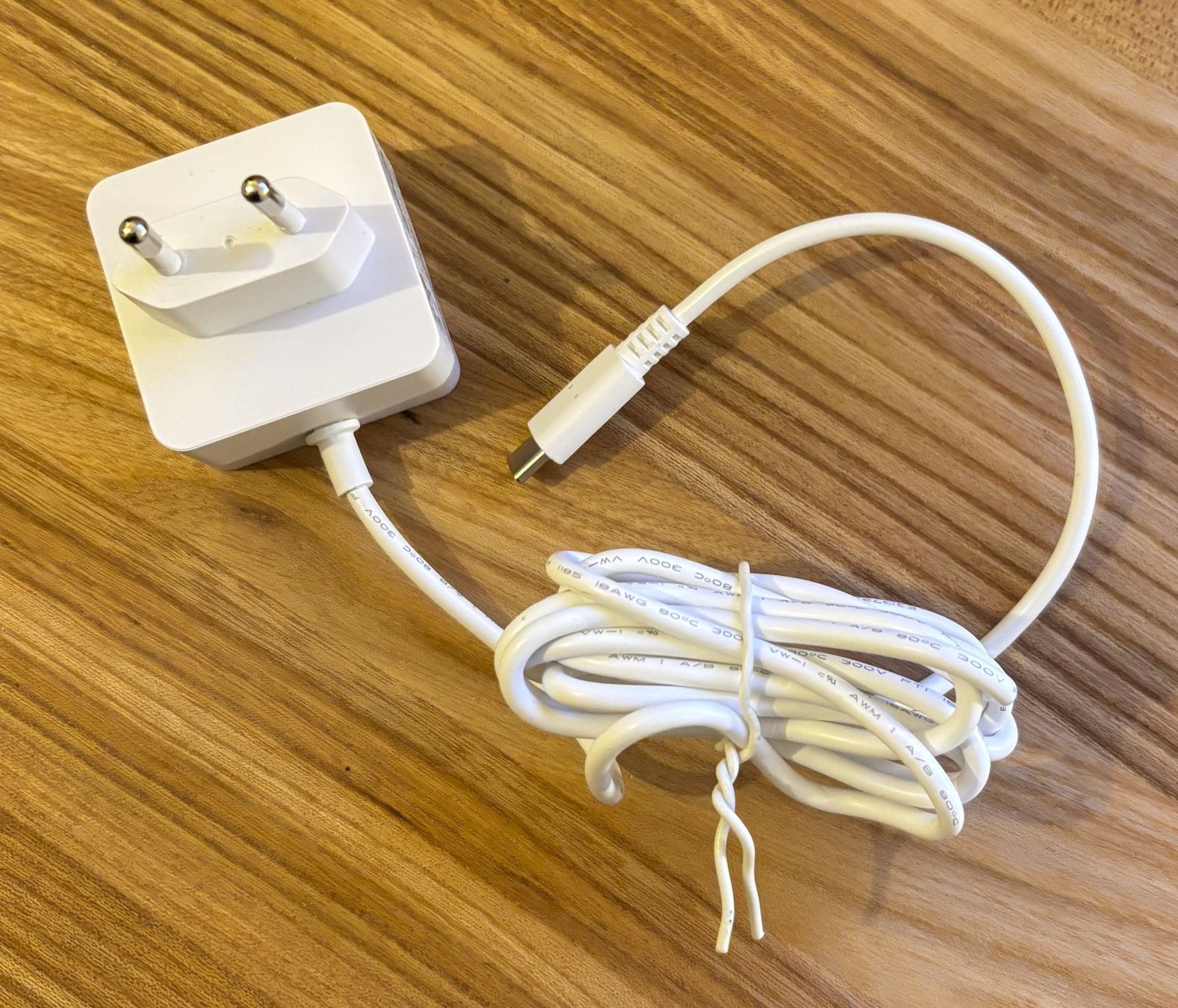 Raspberry Pi PCs: Raspberry Pi 15W USB-C Netzteil – Neu und originalverpackt aus Fahrweid von diamondsonmars 1